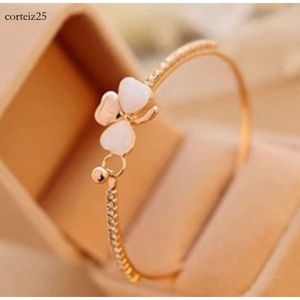 Clover Bracelet Luxe bedelarmband Classic Fashion Four-bladontwerper Gold Ploated Sieraden Elegante moeder-van-plunderbarmstanden voor vrouwen 6513