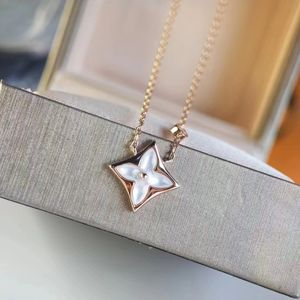 trèfle designer marque luxe pendentif colliers pour femmes mère de perle 4 feuilles fleur amour collier bijoux cadeau boîte d'emballage d'origine