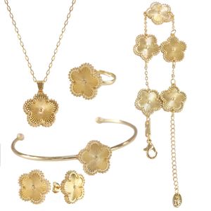 Clover Designer Four / feuilles Bracelet Bijoux Ensembles Boucle d'oreille Bracelet Colliers Anneaux Ensemble de bracelet de 5 pièces Plum Blossom Papier en laiton Copper Gol Sier