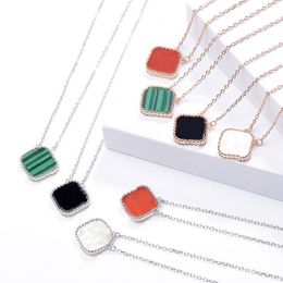 CLOVER CLECTA DEL SECLACIￓN Mujeres tiene cadenas Collar de cuatro hojas Joyas para mujeres de lujo Collares de moda para chicas adolescentes Collares de colgantes est￩ticos