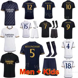 Club Kids Man Soccer 7 Vinicius Junior Jerseys Set 2 Dani Carvajal 25 Kepa Arrizabalaga Kylian Mbappe Federico Valverde Jude Bellingham Maillot de football 23-24 HuangMa