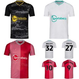 Équipe du club 2023 2024 Soccer 9 Adam Armstrong Jersey FC 10 Che Adams 7 Joe Aribo 22 Carlos Alcaraz 3 Ryan Manning 17 Stuart Armstrong Kits de maillots de football NanAnPuDun