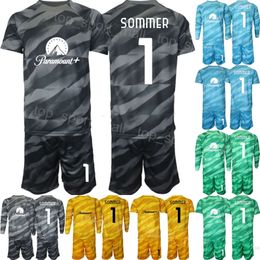 Équipe du club 23 24 Gardien de but Inter Milan 1 Yann Sommer Maillots de football Ensemble homme enfants manches longues Samir Handanovic 12 Julio Cesar Walter Zenga 24 Kits de chemise de football ONANA