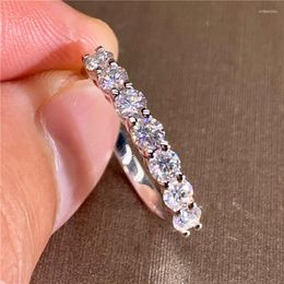 Bagues de grappe 14K Au585 or blanc femmes bague de fiançailles de fête de mariage 7 pièces 1.4 chaque 0.2ct rond Moissanite diamant tendance classique