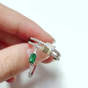 Clusterringen 14K Vrouwelijke Ring Prachtige 0.5Ct Emerald Cut Drie Kleur Diamant Wit Goud Helder Groen Geel 165