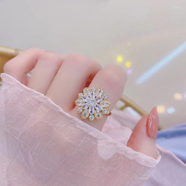 Anillos de racimo 14k chapado en oro joyería fina micro-incrustado circón cristal completo flor exquisita para mujer fiesta anillo de lujo