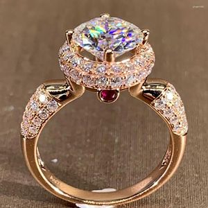 Bagues de grappe 18K or rose femmes bague de fiançailles de mariage 1 2 3 4 5 ronde Moissanite diamant rubis luxe à la mode élégante