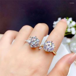 Clusterringen 18K WhiteYellow Gold Plated Original 5 Brilliant Diamond Test Past D Color Moissanite Wedding Ring Real Gemstone Jewelry