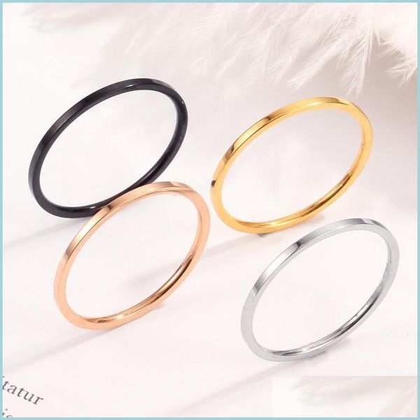 Bagues de cluster 1mm Gold Sier Noir Bague en acier inoxydable pour femmes Hommes Simple Fine Engagement Couple Anneaux Bijoux de mode Yydhhome Dhkhq