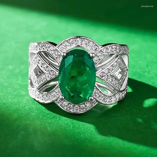 Anneaux de cluster 2023 925 Silver Imitation Emerald 7 10 Ovale Personnalisé Mode Bague européenne et américaine