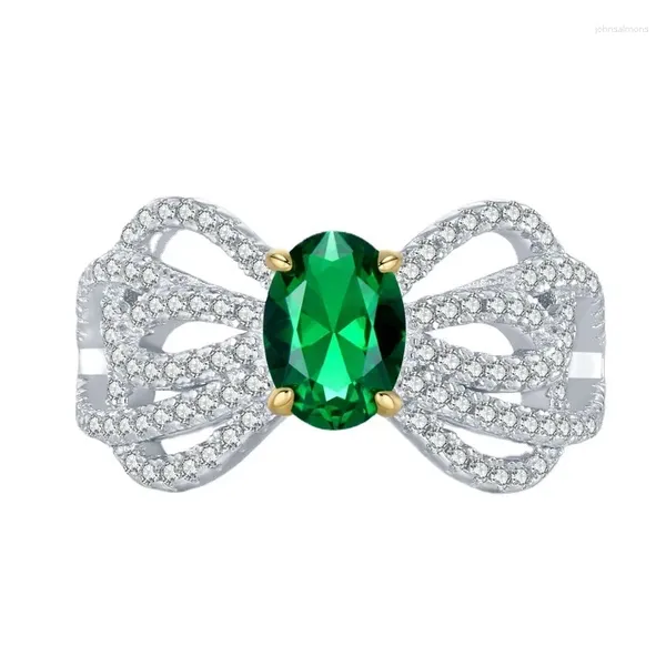 Bagues de cluster 2023 Bague d'arc 925 Silver Girl Emerald 5 7 Design Sense Style de mode européen et américain