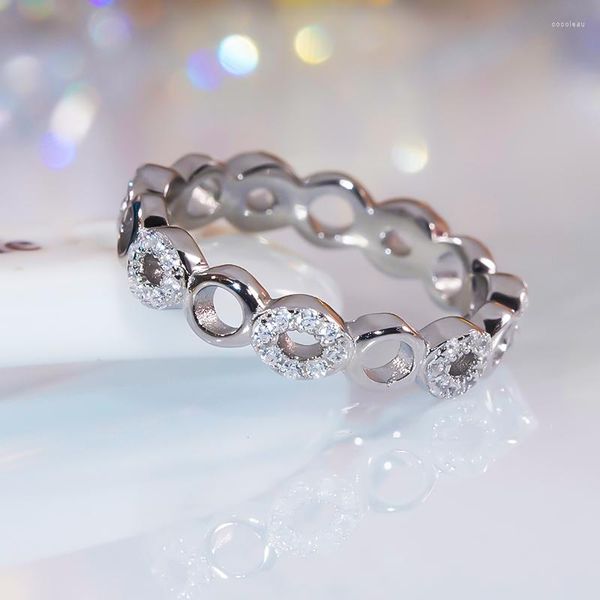Anillos de racimo 2023 S925 plata esterlina anillo chapado en platino alto carbono diamante círculo CZ dedo para Mujeres Hombres joyería fina Ins