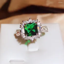 Bagues de cluster 2023 Trend Lab Emerald Gemstone 925 Mariage d'argent pour femmes Haut de gamme Banquet de fiançailles Bague d'éternité Fine Bijoux