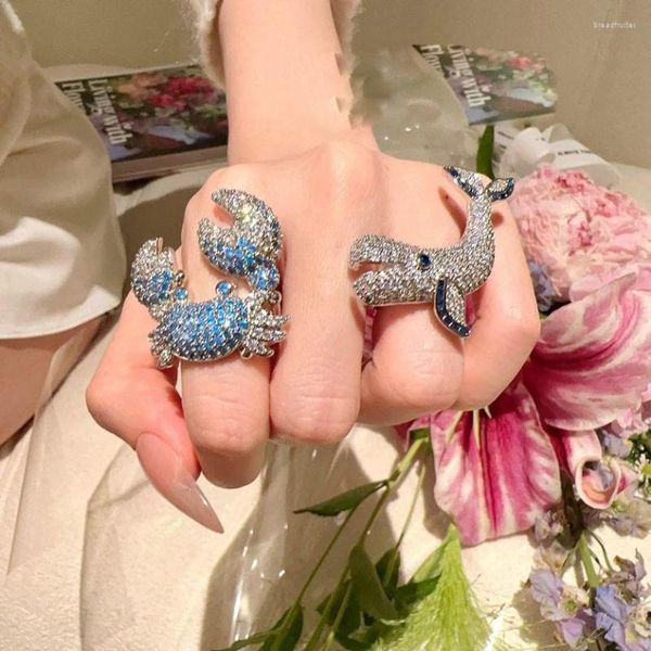 Anillos de racimo 2023 anillo de gema de cangrejo para mujer a la deriva a través del mar chapado con circonita de ballena azul aguamarina degradada de oro de 18 quilates