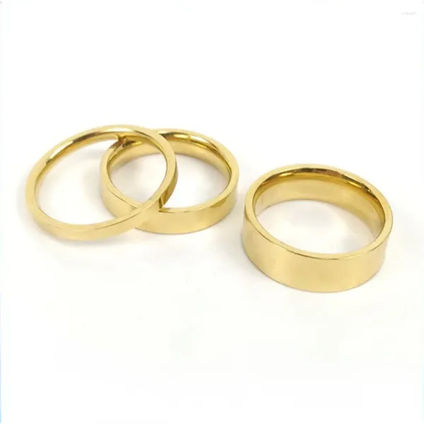 Anillos de racimo 2024 Marca Anillo de amante de la moda Mujeres Accesorios clásicos Joyería de acero de titanio Joyería de lujo Zirconia Regalo Piedra