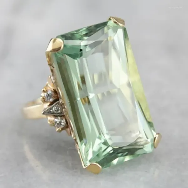 Anillos de racimo 2024 Delicado anillo de circonio rectangular verde Joyería de moda para mujer Regalo de cumpleaños para madre / esposa