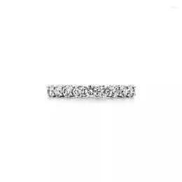 Anillos de racimo 2024 Joyería de moda Diamante completo Zircon 3 mm de ancho Brillante Deslumbrante Pareja Anillo de compromiso