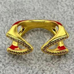 Clusterringen 2024 Spaanse mode Verkoop uitgehold uitgeput Gold Ploated Full Brick Ring Holiday Jewelry cadeau