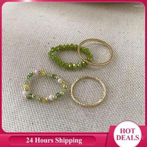 Bagues de cluster 4pcs / Set Green Perlé Empilé pour Femmes Filles Ins Niche Design Trendy 2024 Summer Finger Ring Bijoux Cadeau