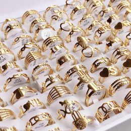 Clusterringen 50/30 stcs/Lot Hart Hand Wing Mix Plane gesneden roestvrijstalen ring uitgehold mannen vrouwen trouwdag sieraden