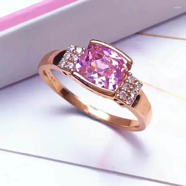 Anillos de racimo 585 Púrpura Rose Rose 14K Diamante Pink Gemstone para el compromiso de las mujeres Elegantes y delicadas joyas de lujo