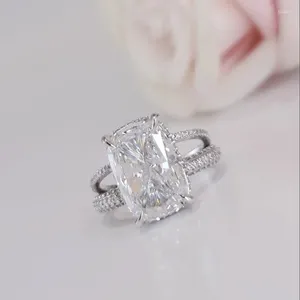 Cluster anneaux 5ct coussin coupé CVD laboratoire diamant E VS1 IGI Certifié 14K en or blanc anneau allongé pour femme