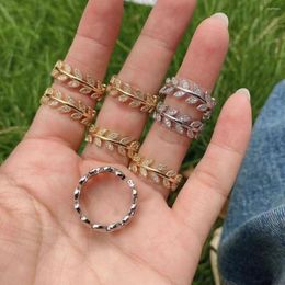 Anillos de racimo, 5 uds., anillo en forma de hojas a la moda para mujeres y niñas, bandas de boda de Color dorado y plateado Vintage de lujo, accesorios de joyería