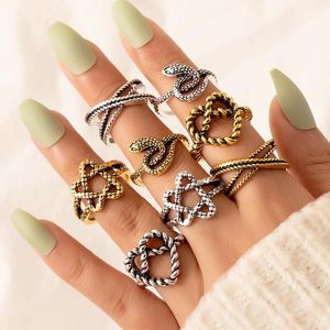 Clusterringen 8pcs/sets Vintage Gold Sivler Color Snake Joint Ring Sets For Women Men Hollow Geoemtry Alloy Metal Sieraden Anillo 2113