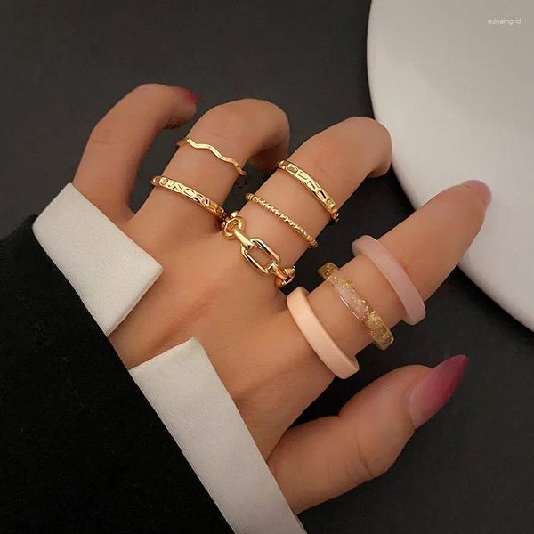 Anillos de racimo 8 unids conjunto de tendencia para mujeres color oro cadena hueca rosa resina anillo joyería de dedo accesorios estéticos regalo femenino 2024