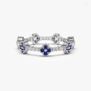 Clusterringen 925 SILVER 14K VOLLEDIGE ZIRCON Eeuwigheid Sapphire Stackable Clover Jewelry Ring voor vrouwen