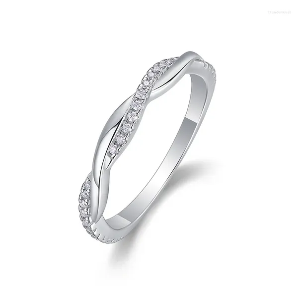 Bagues de cluster 925 Silver Iced Moissanite Twist Bague de mariage pour femmes Bijoux fins Plaqué or blanc Bande d'éternité Passe en gros