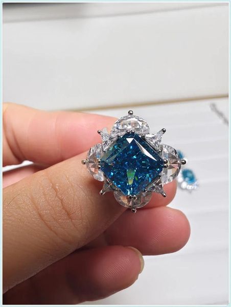 Cluster Anneaux 925 Silver Zircon Blue Full Diamond Diamond Ring Boutique Boutique Bijoux Spot Wholesale Saint Valentin Gift