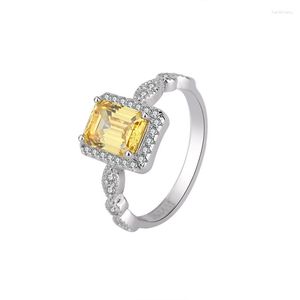 Bagues de cluster 925 Sterling Argent 6 8mm Émeraude Ruby Jaune Diamant à haute teneur en carbone pour femmes Mariage Fine Bijoux Cadeau