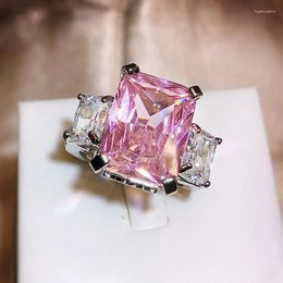 Bagues de cluster 925 Sterling Argent Classique et Charme Incrusté de Diamant Carré Zircon Rose Pour Les Femmes Parti Simple Cadeau Bijoux
