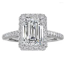 Bagues de cluster 925 Sterling Silver Engagement Mariage pour femmes Emerald Cut 4CT Simulé Diamant Platinum Bijoux Taille 5 6 7 8 9 10