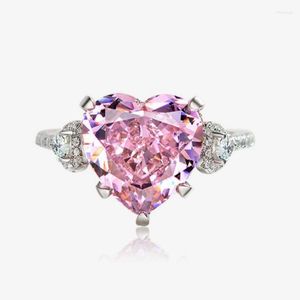 Anillos de racimo 925 plata esterlina tres piedras brillante rosa en forma de corazón anillo de circonio cúbico para mujeres fiesta de boda joyería fina