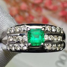 Bagues de cluster A413 Bijoux fins Véritable or 18 carats Colombie Origine Green Emerald Gemstone 0.53ct Diamants Bague pour homme présente