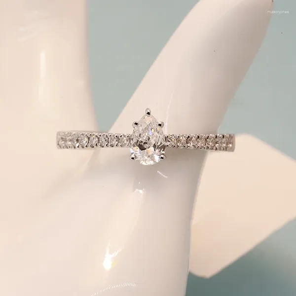 Cluster anneaux aeaw 14k blanc -e-f couleur vs 0,34 cmt poire coupé à moitié éternité cvd laboratoire diamant bijoux de bijoux pour femme
