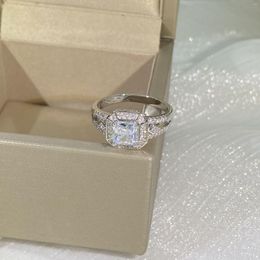 Bagues de cluster Anillos De CN (Origine) Diamond Ring Females Fine Wedding Bands Silver 925 Jewelry For Women Gemstone