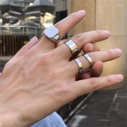 Anillos de racimo AOMU 4 unids / set moda simple brillante anillo de metal color plata ajustable joyería abierta para mujeres hombres regalos de aniversario de boda