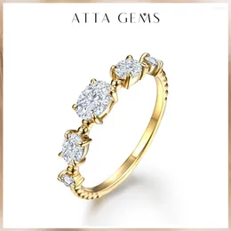 Cluster anneaux Attagems Ovale Cut 5 4 Luxury Moisanite Ring Exquis Bijoux pour les femmes Solide 18K 14K 10K ENGAAMENT OR JAUNE