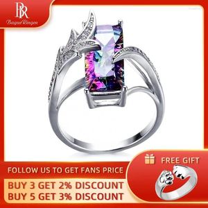 Anillos de racimo Bague Ringen Rainbow Fire Mystic Creado Topaz Piedra preciosa Moda Joyería femenina Regalo de fiesta de boda para mujeres Tamaño 6-10