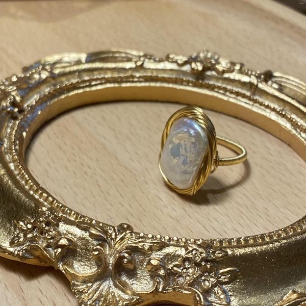 Anillos de racimo Anillo de perla vintage de estilo barroco con encanto francés y envoltura de alambre irregular para mujer