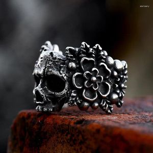 Bagues de cluster Beier 2024 Arrivée en acier inoxydable multiforme crâne fleur anneau pour hommes motard punk hip hop gothique bijoux en gros cadeau