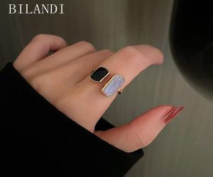 Clusterringen Bilandi Fashion Jewellery Email Square Ring 2021 Design Verkoop Golden Plating Geometric For Women Party Gifts1951718