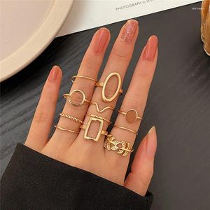 Bagues de cluster Bohême Couleur Argent Rond Creux Géométrique Pour Femmes Vintage Feuille 2024 Femelle Bijoux Punk Steampunk Anillo