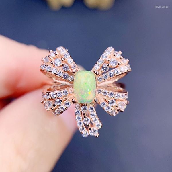 Bagues de cluster Bowknot Fleur Bague de luxe Naturel Véritable Opal Blanc 925 Sterling Argent 4 6mm 0.5ct Gemstone Fine Bijoux J228178