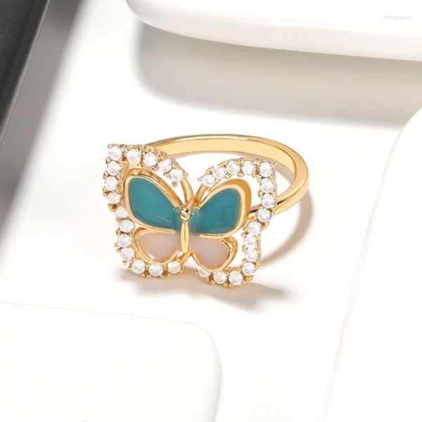 Bagues de cluster Papillon Lumineux Bague Ronde Brillant Plein Zircon Animal Dainty Bijoux De Mariage Bal Fine Accessoires Femmes Inoxydable