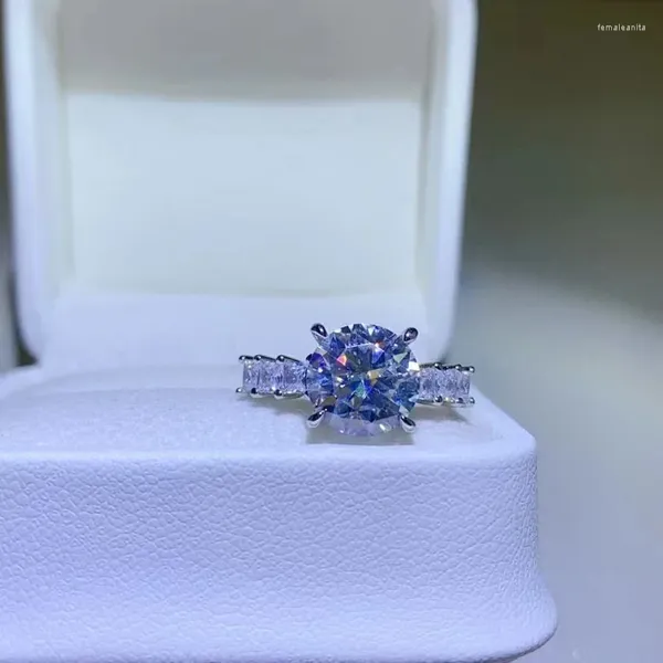 Anillos de racimo Certificado Moissanite Compromiso para mujeres 2CT Ronda Brillante Laboratorio Diamantes Banda de boda 925 Plata esterlina Joyería fina