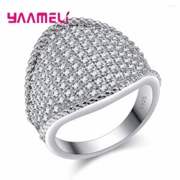 Cluster Anneaux Classic Fashion Géométrique Géométrique Crystal Wide Ring Engagement Cérémonie de mariage Bijoux 925 STERLING Silver For Women Men